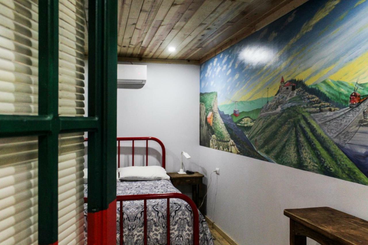 Hotel La Estacion ครีล ภายนอก รูปภาพ